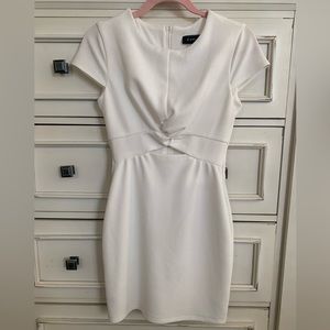 White dress. Size: 5/6.